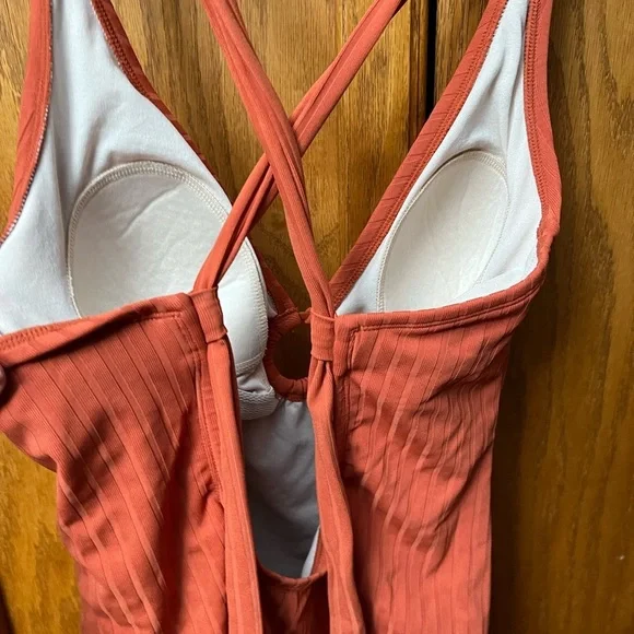 Kona Sol Women’s Sz M One Piece Ribbed Orange Swimsuit - Picture 6 of 9